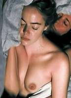 Emma Stone nuda