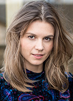 Katja Herbers nuda