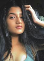 Ashlesha Thakur nuda