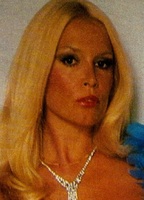 Christine Haydar nuda