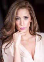 Mariana Estrada nuda