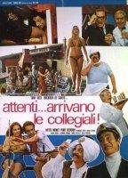 Attenti... arrivano le collegiali! (1975) Scene Nuda