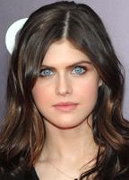 Alexandra Daddario nuda