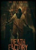 Death Factory (II) 2014 film scene di nudo