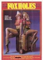 Fox Holes 1983 film scene di nudo
