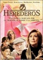 Herederos 2007 film scene di nudo