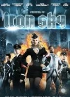 Iron Sky 2012 film scene di nudo