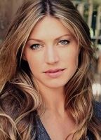 Jes Macallan nuda