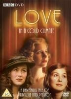 Love in a Cold Climate 2001 film scene di nudo