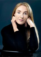 Lisa Gerrard nuda