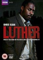Luther 2010 - 0 film scene di nudo