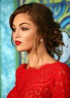 Lili Simmons nuda