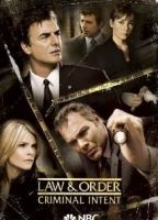 Law & Order: Criminal Intent 2001 film scene di nudo