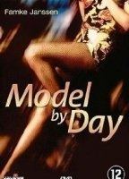 Model By Day scene nuda