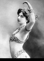 Mata Hari nuda