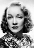 Marlene Dietrich nuda