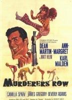 Murderers' Row 1966 film scene di nudo