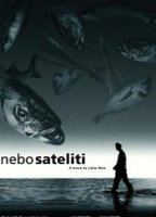 Nebo sateliti (2000) Scene Nuda