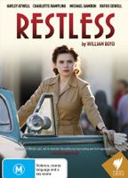 Restless (2012) 2012 film scene di nudo