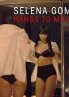 Selena Gomez - Hands To Myself 2016 film scene di nudo