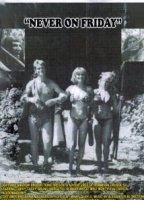 The Erotic Adventures of Robinson Crusoe 1975 film scene di nudo