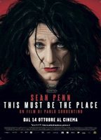 This Must Be the Place 2012 film scene di nudo