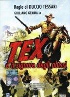 Tex e il signore degli abissi (1985) Scene Nuda