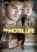 The Motel Life 2012 film scene di nudo