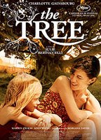 The Tree 2010 film scene di nudo