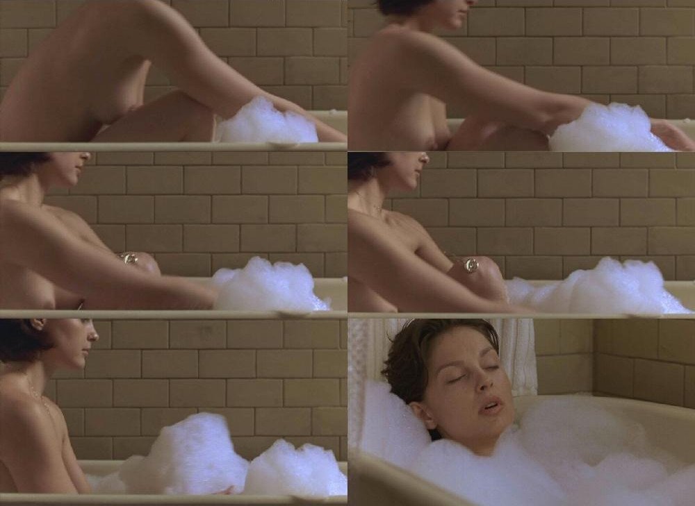 Ashley Judd nude pics.