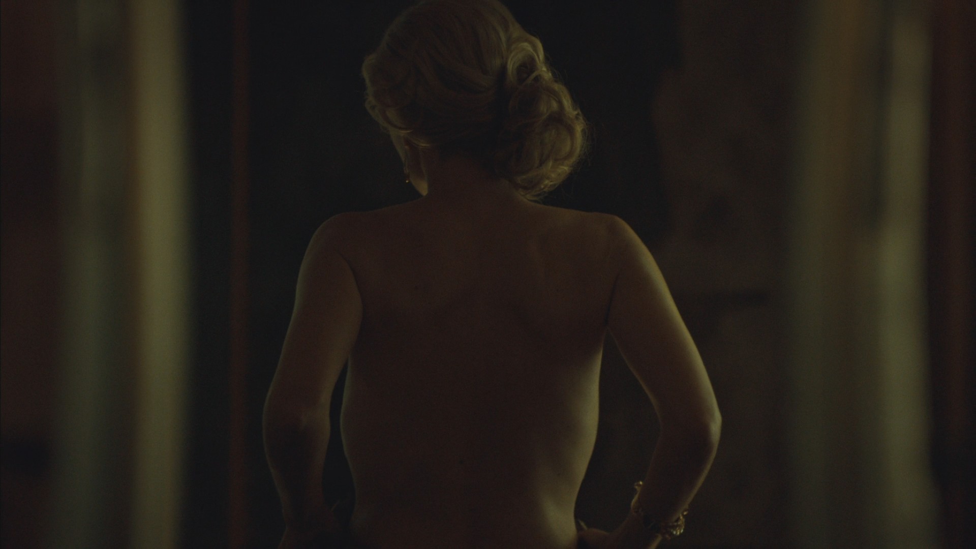 Gillian Anderson Nuda ~30 Anni In Hannibal Tv Show