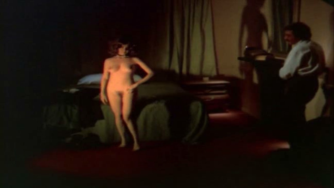 Linda York nude pics.