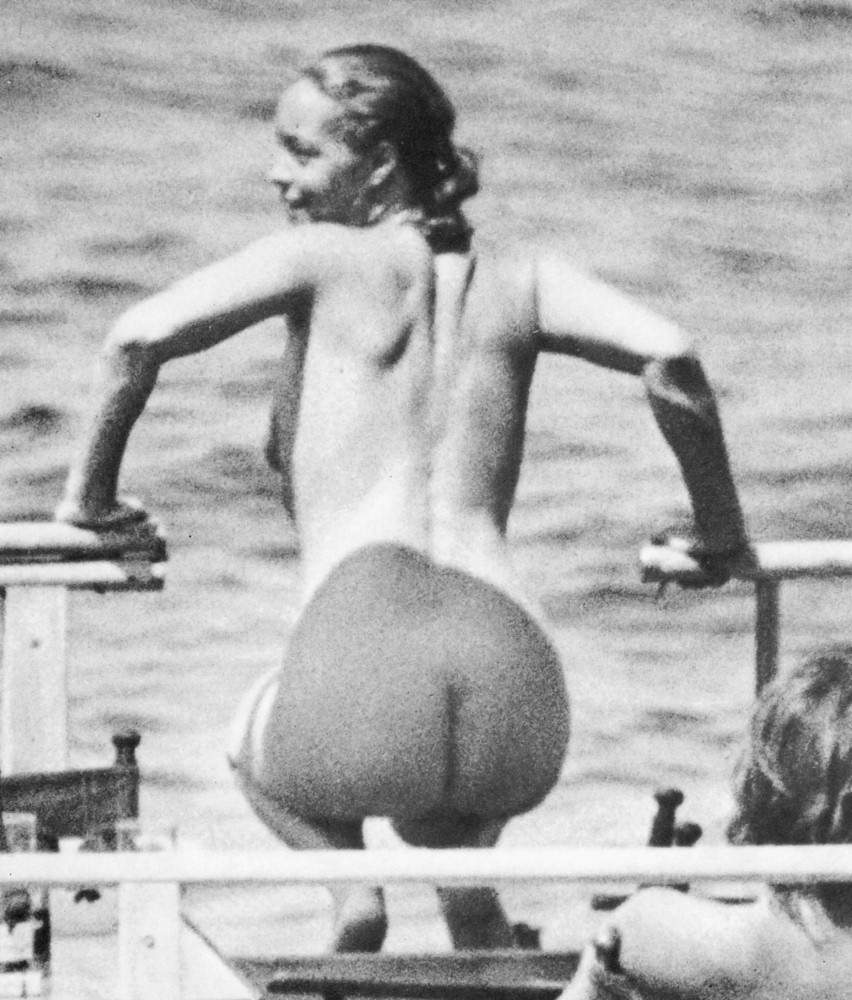 Naked Romy Schneider Added By Jyvvincent