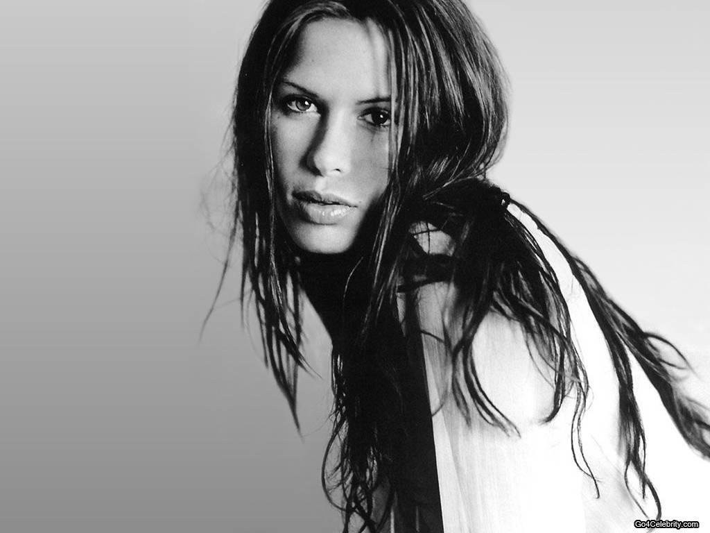 Naked Rhona Mitra Added 07192016 By Bot 