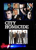 City Homicide 2007 film scene di nudo