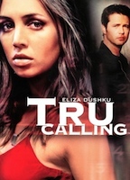 Tru Calling 2003 - 2005 film scene di nudo
