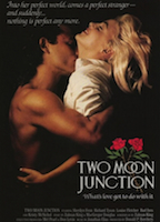 Two Moon Junction 1988 film scene di nudo