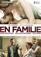 A Family 2010 film scene di nudo