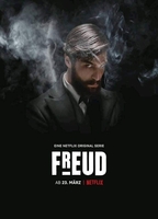 Freud 2020 film scene di nudo