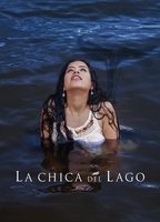 La Chica del Lago (2021) Scene Nuda
