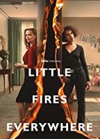 Little Fires Everywhere 2020 film scene di nudo