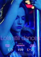 Lola Still Dances  2017 film scene di nudo