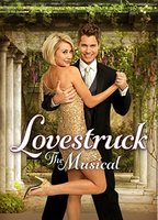 Lovestruck: The Musical 2013 film scene di nudo