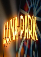 Luna Park 2021 film scene di nudo