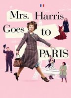 Mrs Harris Goes to Paris (2022) Scene Nuda