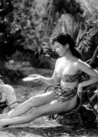 Revenge Of The Pearl Queen 1954 film scene di nudo