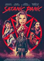 Satanic Panic 2019 film scene di nudo