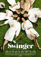 Swinger 2016 film scene di nudo