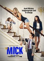 The Mick 2017 film scene di nudo