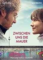 Zwischen uns die Mauer 2019 film scene di nudo